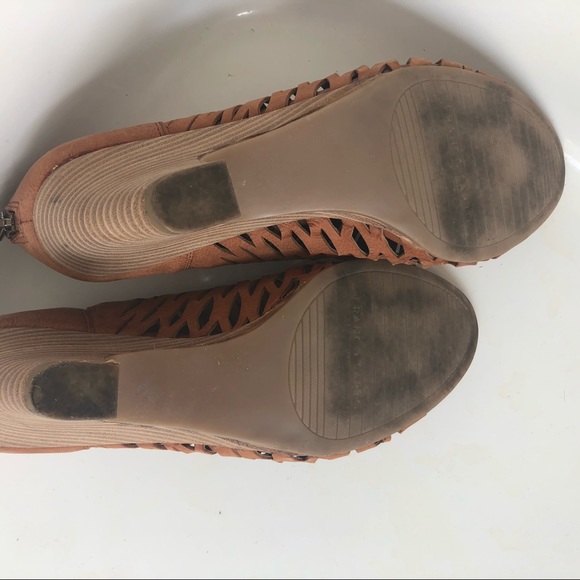 Franco Sarto Summer ZIP Back Booties - Picture 3 of 3